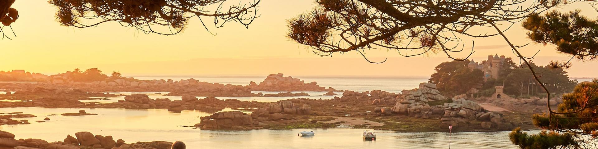 Balade en famille sur le sentier des douaniers