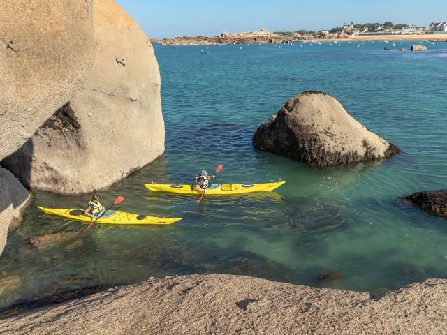Kayak de mer Trégastel