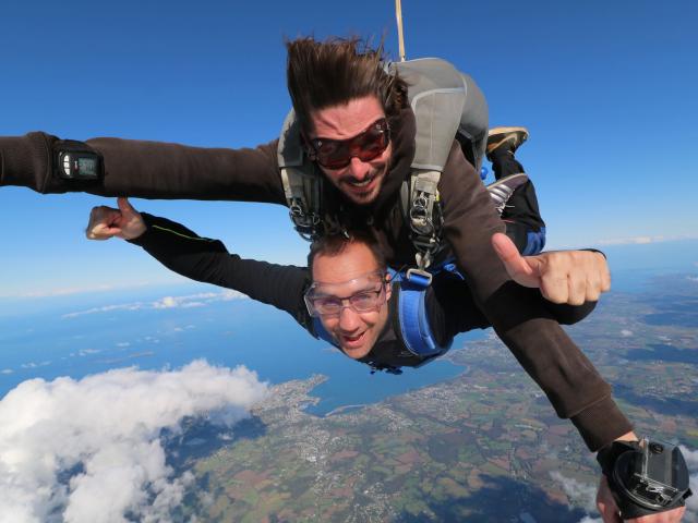 Saut chute libre tandem 7eme ciel parachutisme