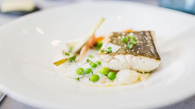 Hotel Aigue Marine 2019 Restaurant Plat Cabillaud ©l'oeil De Paco