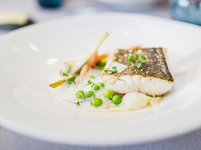 Hotel Aigue Marine 2019 Restaurant Plat Cabillaud ©l'oeil De Paco