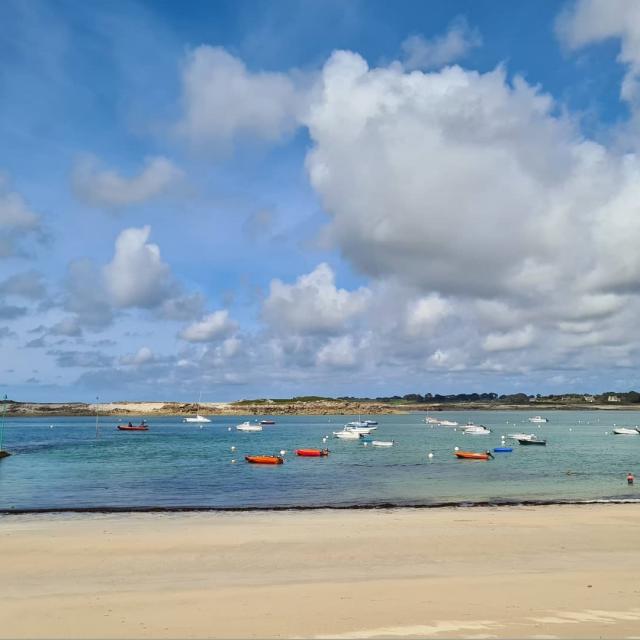 Plage De Pors Gelen Ile Grande