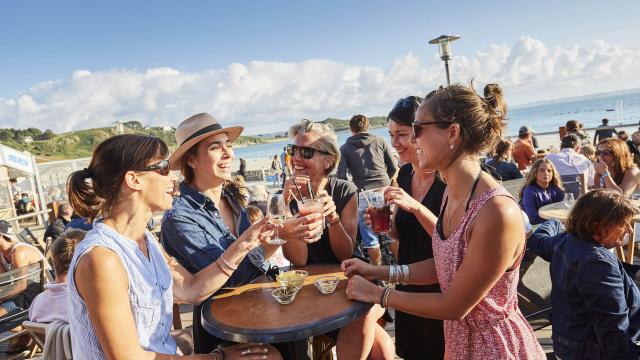Terrasse de café à Trébeurden