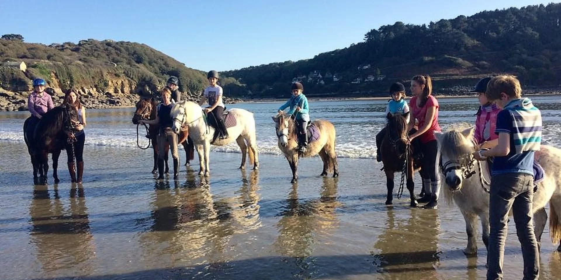 Balade à cheval en bord de mer avec Lannion Equitation