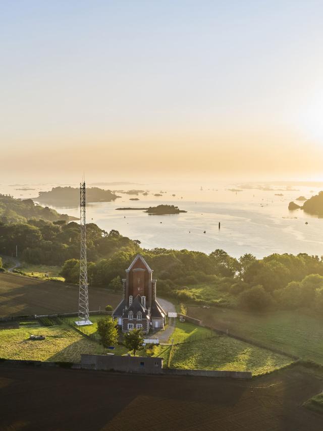 phare-de-bodic-lezardrieux.jpg