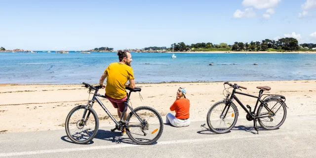A vélo sur la Côte de Granit Rose - Trégastel