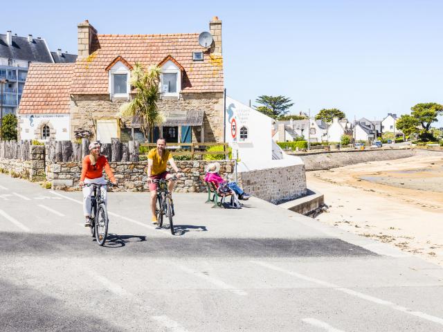 A Vélo sur sa Côte de Granit Rose - Trégastel