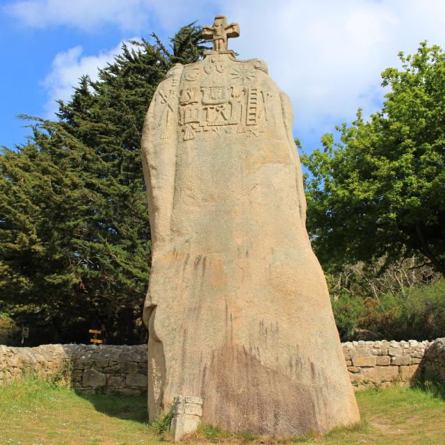 Un menhir christianisé