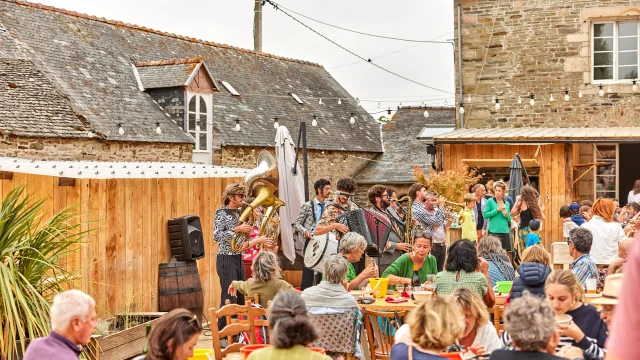 La_Grange_vadrouille@alamoureux-2.jpg