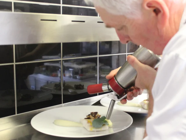 Plat l'Anthocyane - Office de Granit Rose