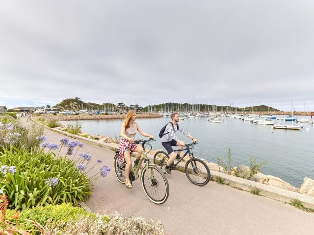A vélo sur la Côte de Granit Rose - Port de Trébeurden
