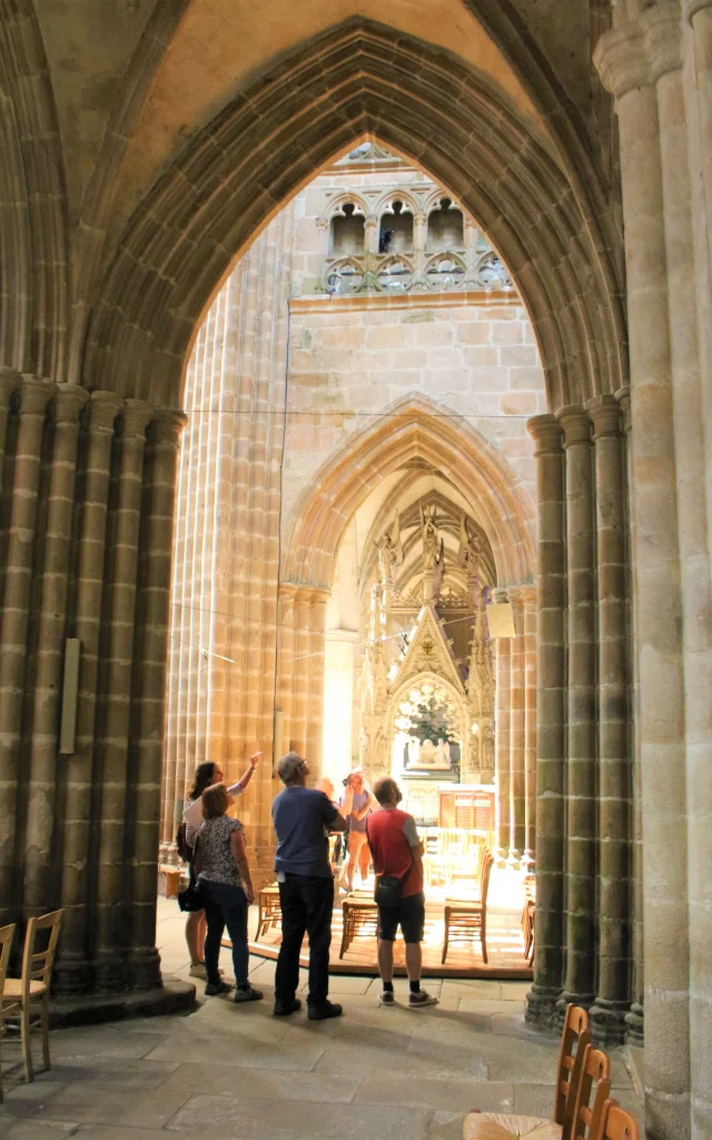 Visite Guidee De Treguier Yann Josselin 28