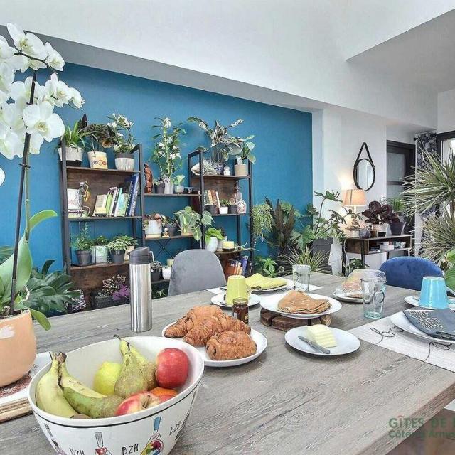 Ty Ar Bleuenn Breakfast