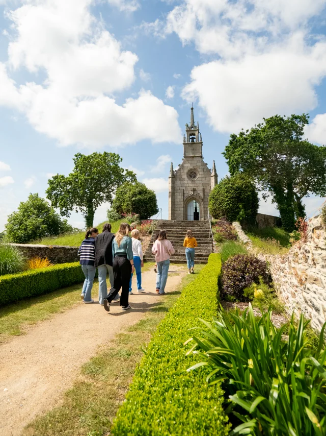 Führung Durch La Roche Derrien 8