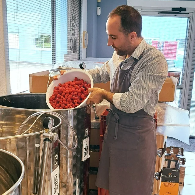 363333287 189059610837542 3259605853056456899 N