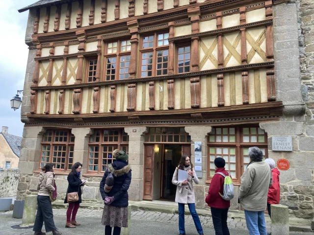 Vg Treguier Ernest Renan March 2 5