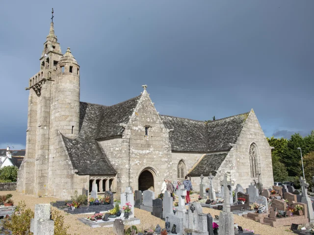Les Eglises Beaumanoir Eglise Nd De Tredrez C Alex Kozel.jpg