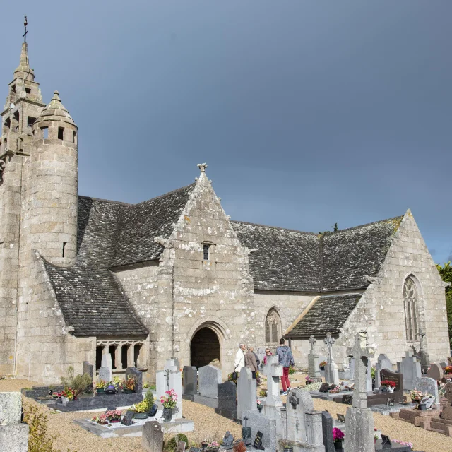 Les Eglises Beaumanoir Eglise Nd De Tredrez C Alex Kozel.jpg