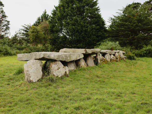 Pique Niques Neolithiques 1 Prajou Menhir C Ltc Morgane Le Roch