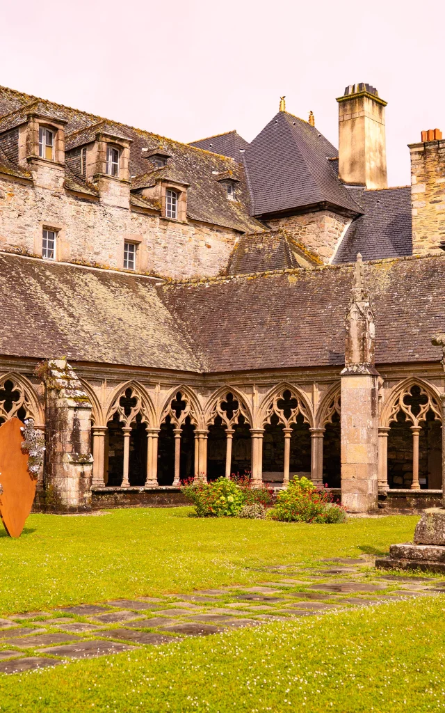 Visites Guidees Cote De Granit Rose 1