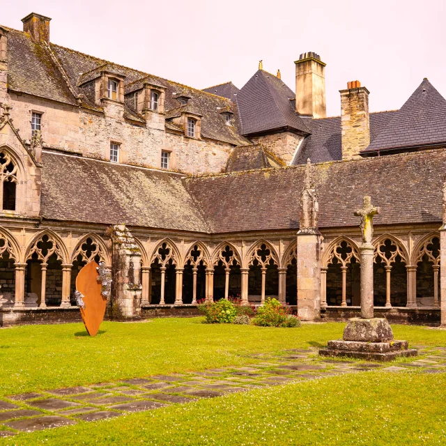 Visites Guidees Cote De Granit Rose 1