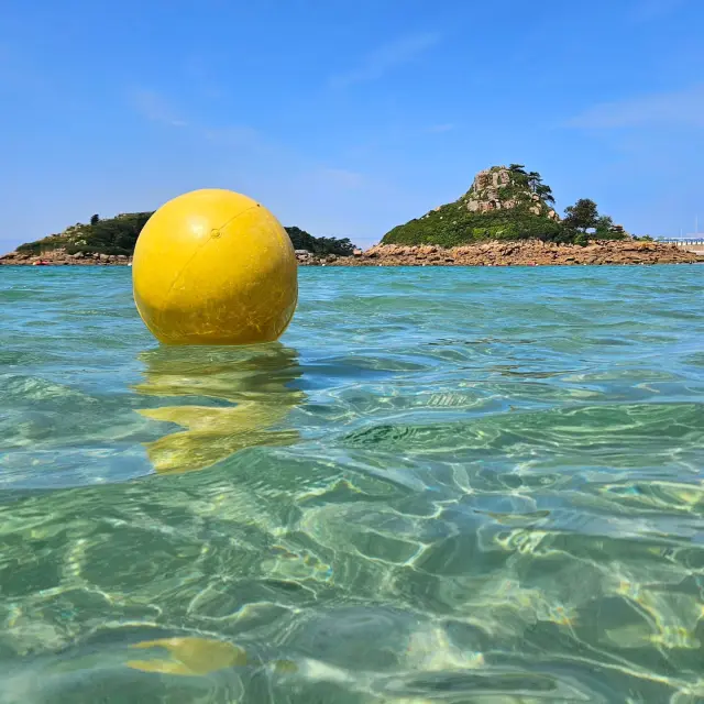 Instagram #cotedegranitrose