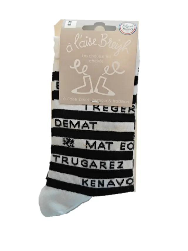 Chaussette Bretagne noir et blanche avec des mots bretons